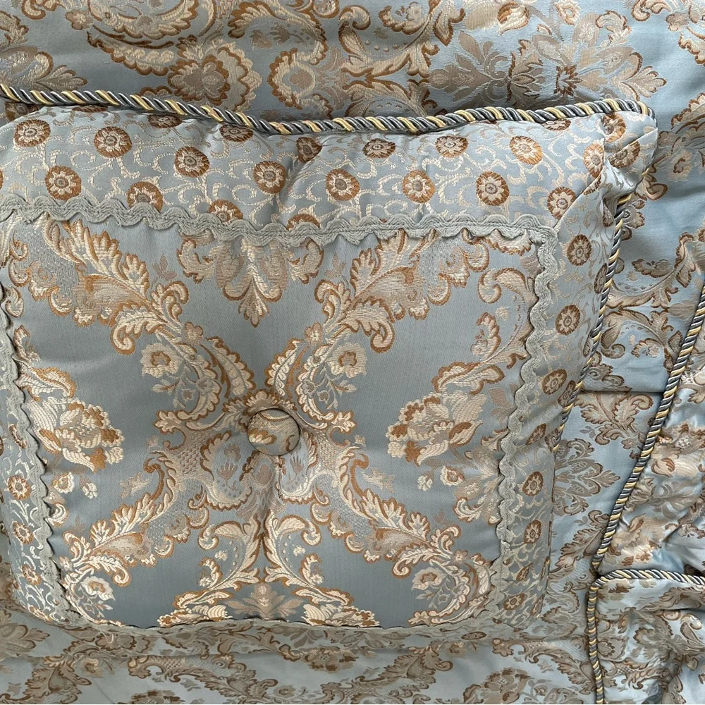 Elegant Blue and Gold Bedding Set with all accessories
